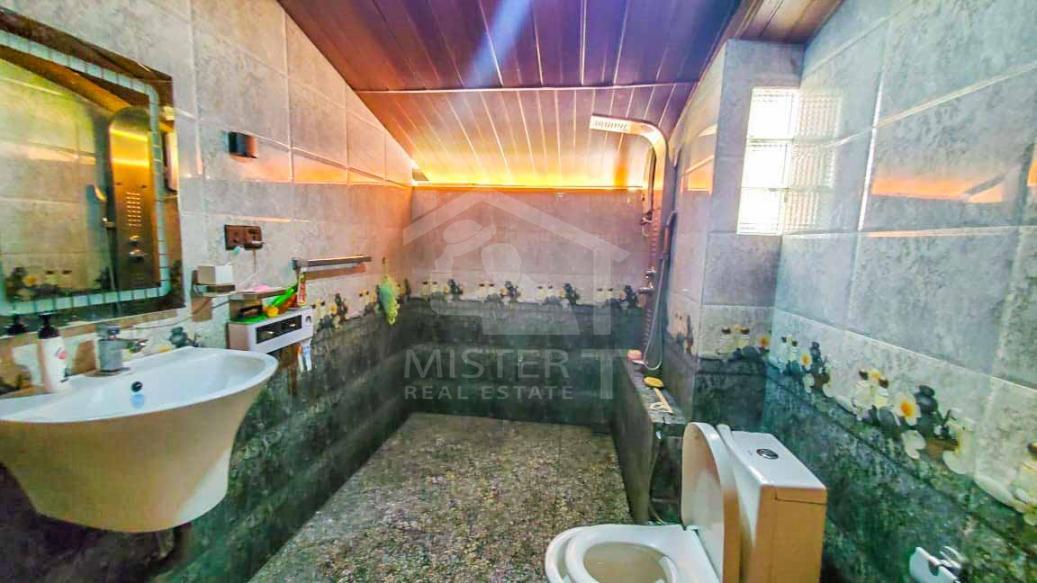 Commercial Property for Sale in Boralesgamuwa- image 8