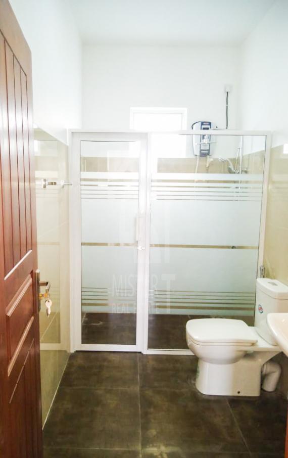 House for Sale in Athurugiriya - image 9