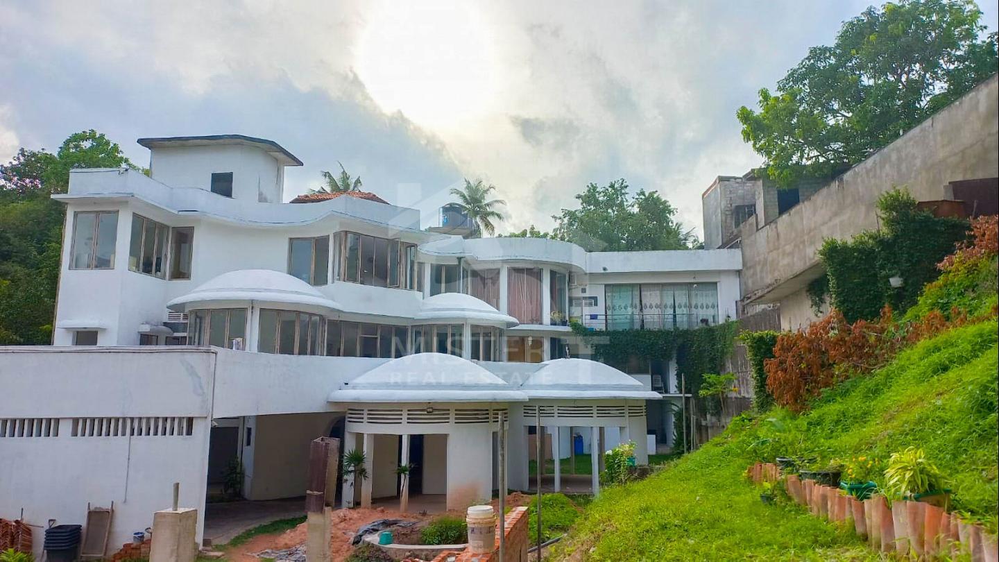 House For Sale in Pelawatta- image 1