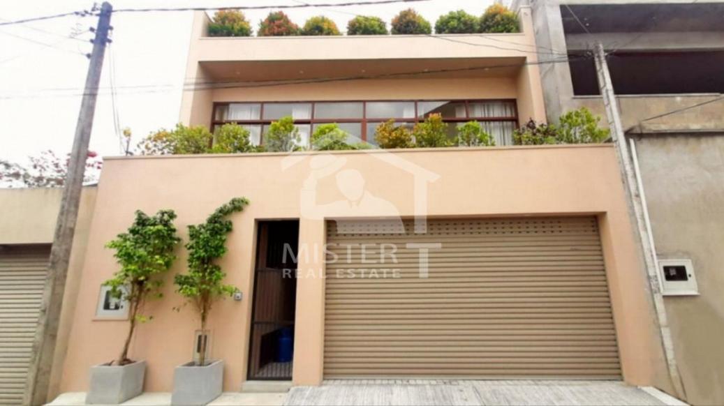 House For Sale in Thalawathugoda- image 1