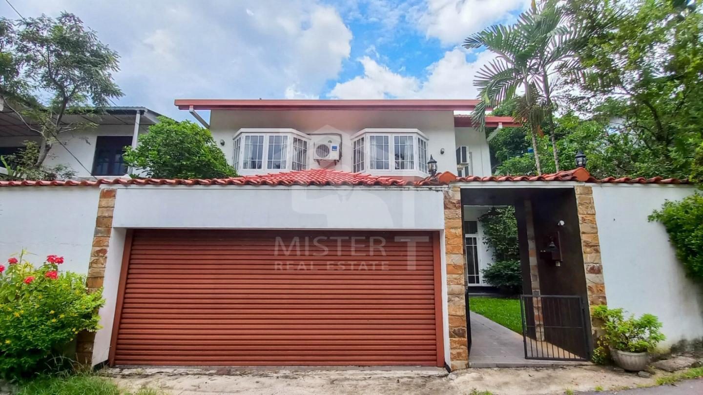 House for sale in Kolonnawa - image 1