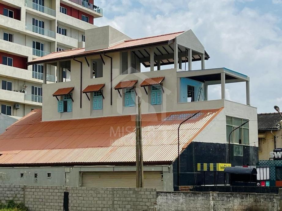 Renovated House For Sale in Marine Drive- image 1