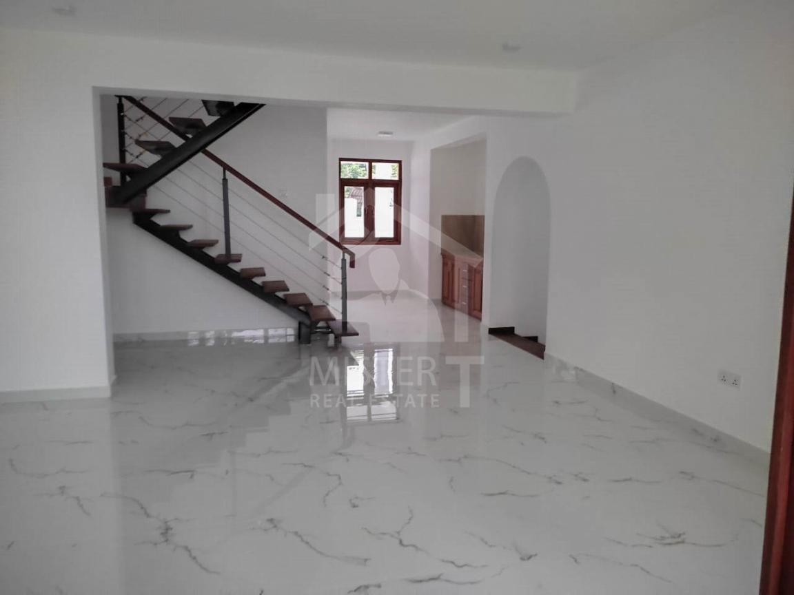 House For Sale in Kandana- image 2