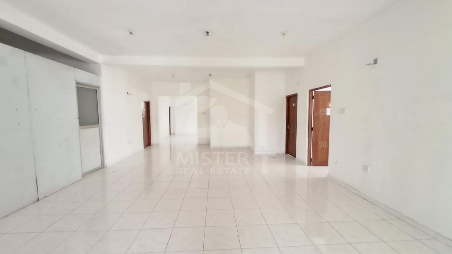 Old House with a Land For Sale in Nawala- image 2