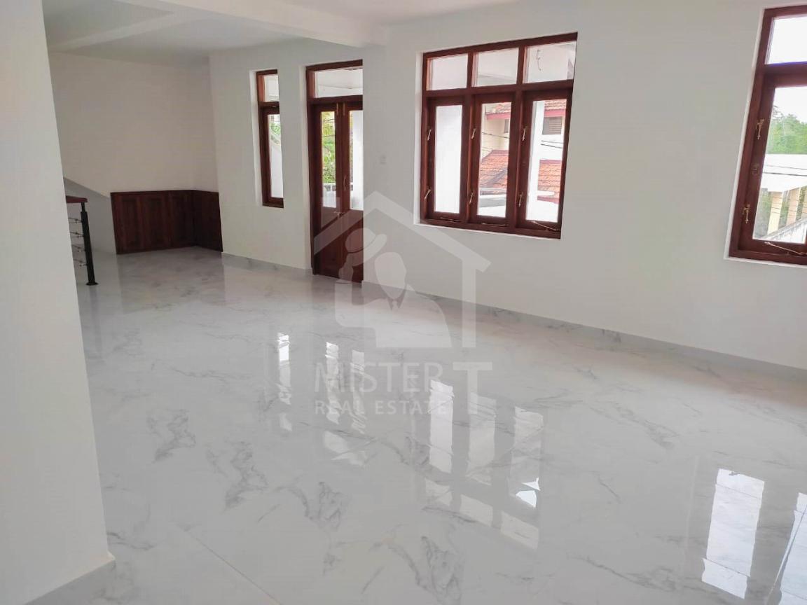 House For Sale in Kandana- image 3