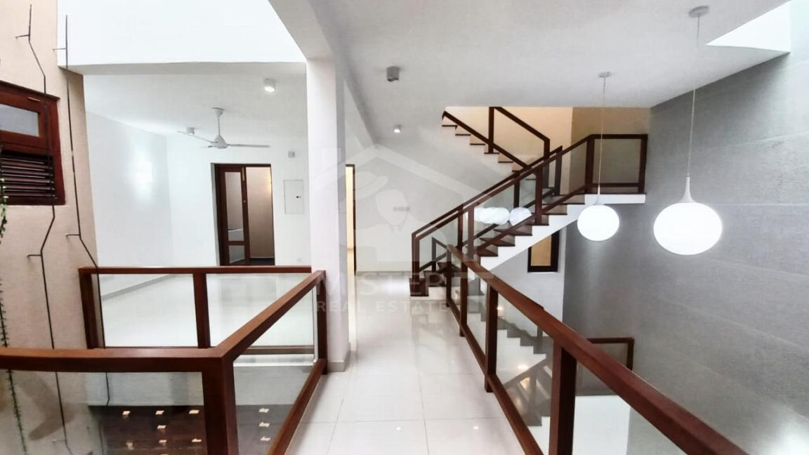 House For Sale in Dehiwala- image 3