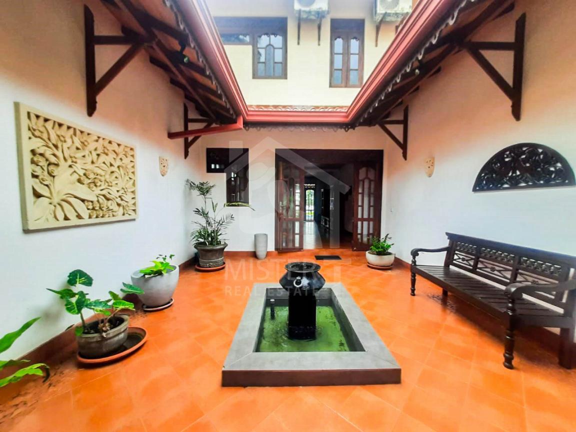 Villa For Sale in Tangalle- image 4