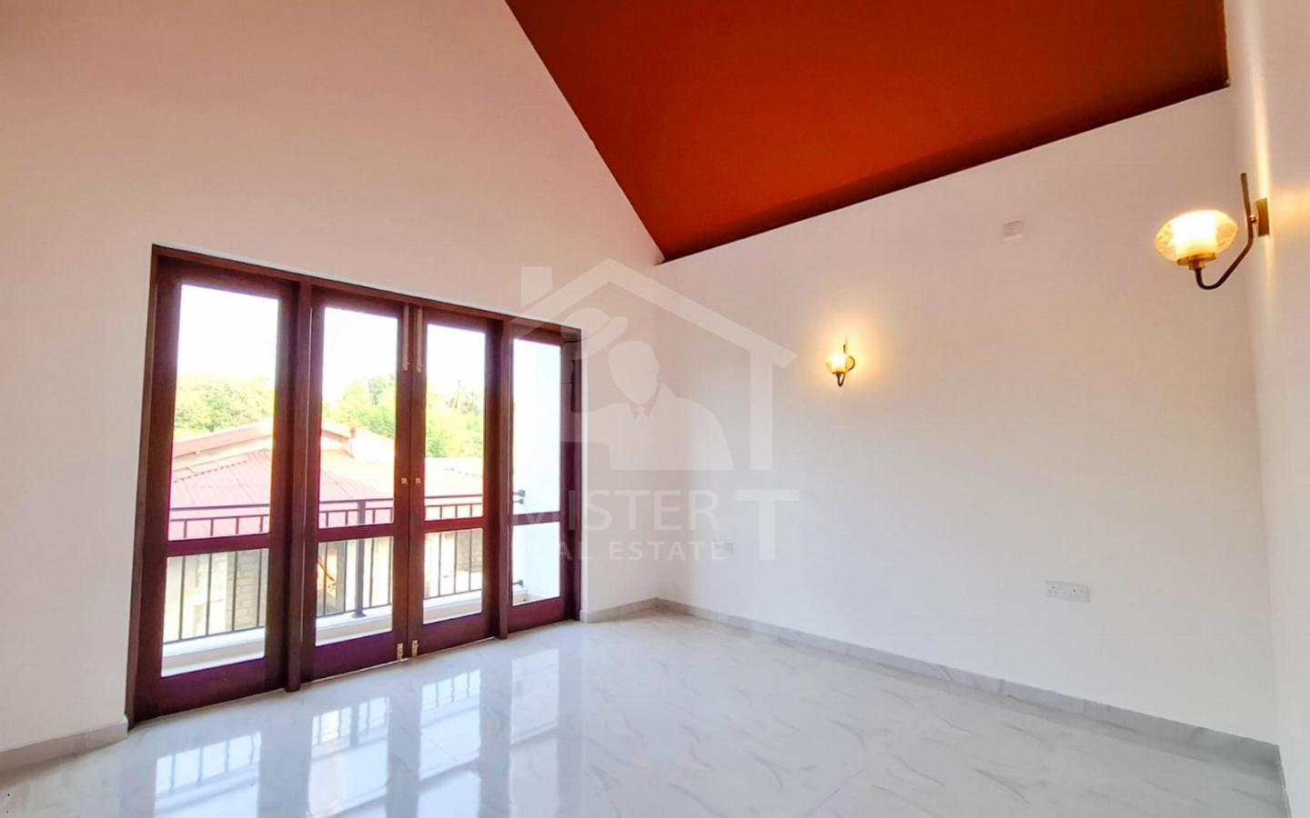 House For Sale in Hokandara - image 4
