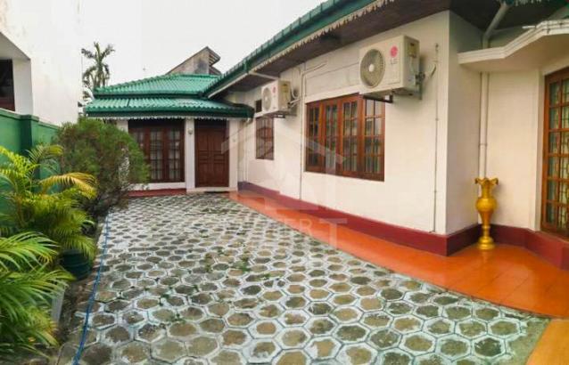 House For Sale in Nugegoda- image 5