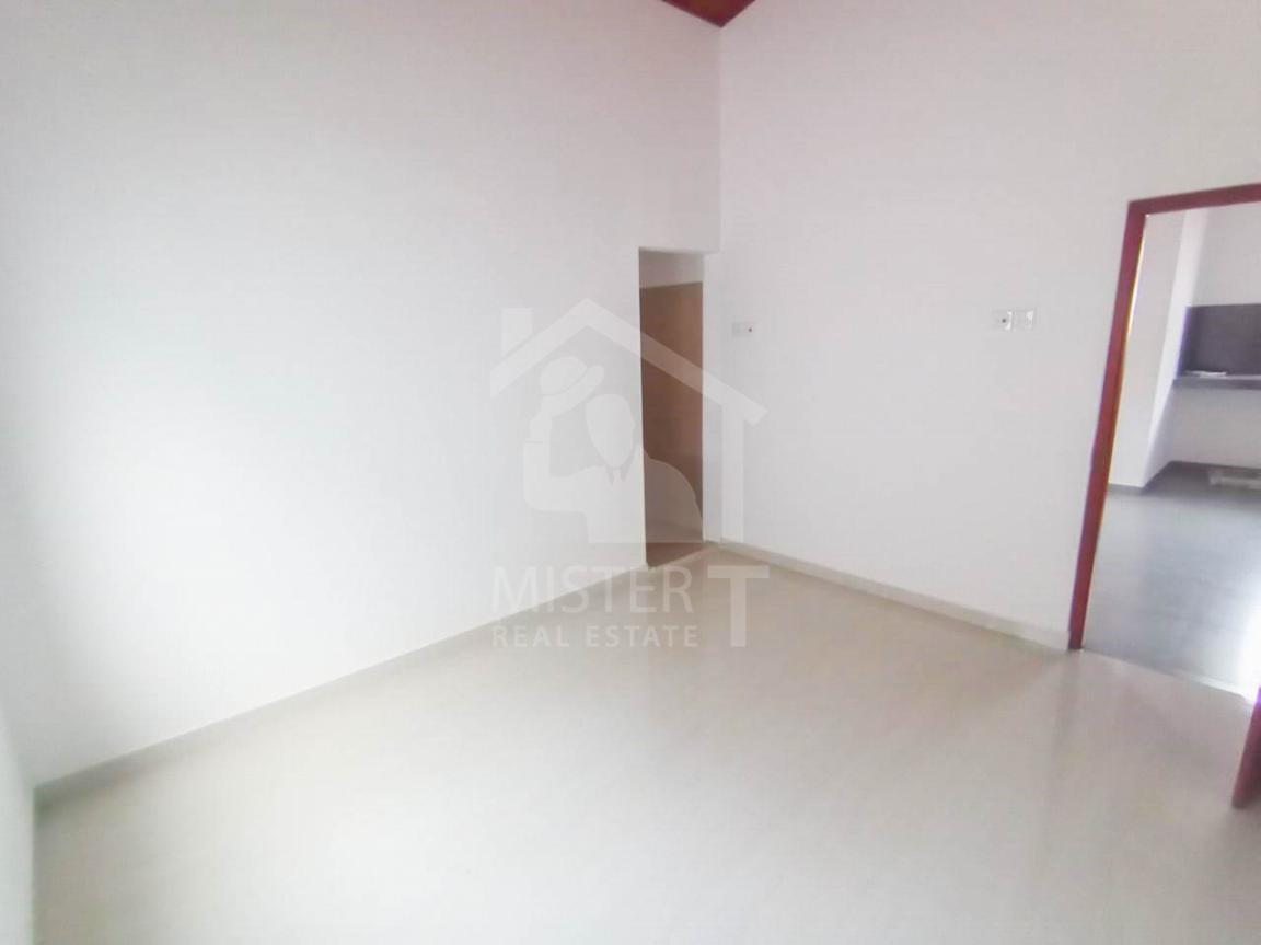 House For Sale in Athurugiriya- image 5