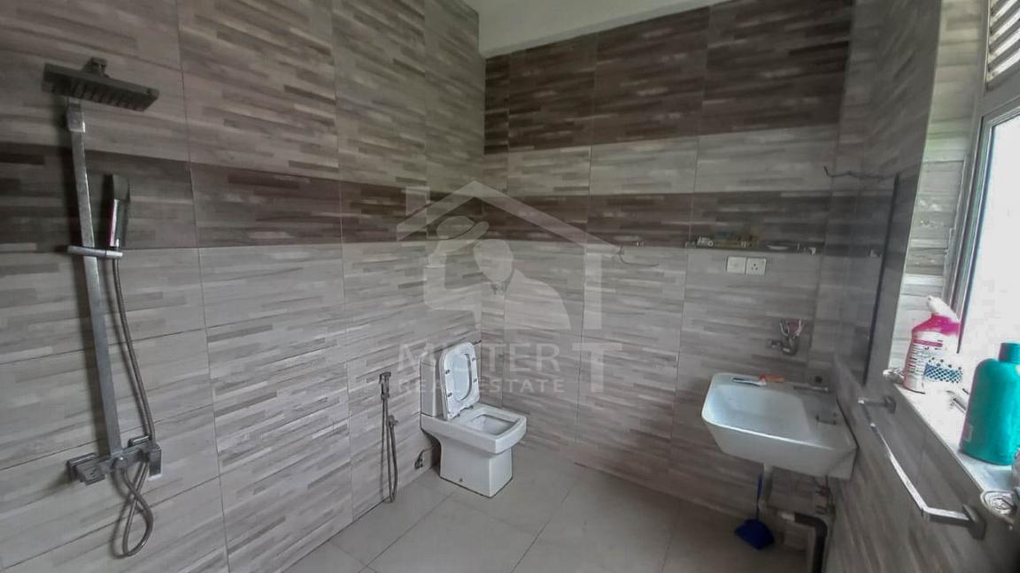 House For Sale in Mount Lavinia- image 5