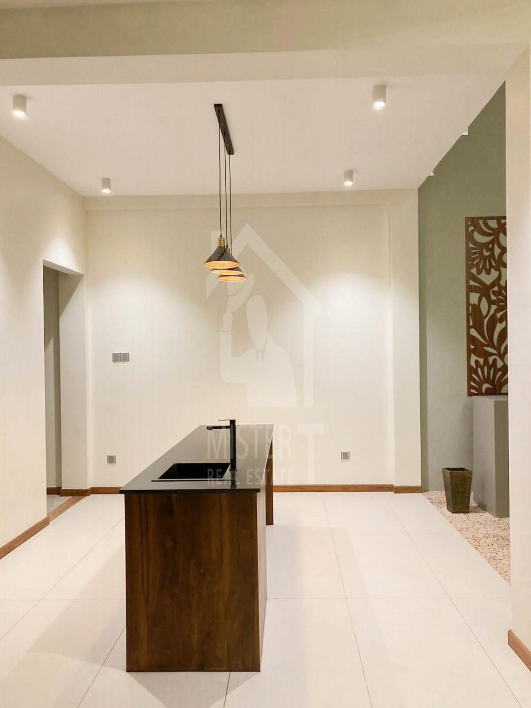 House for Sale in Makola- image 5