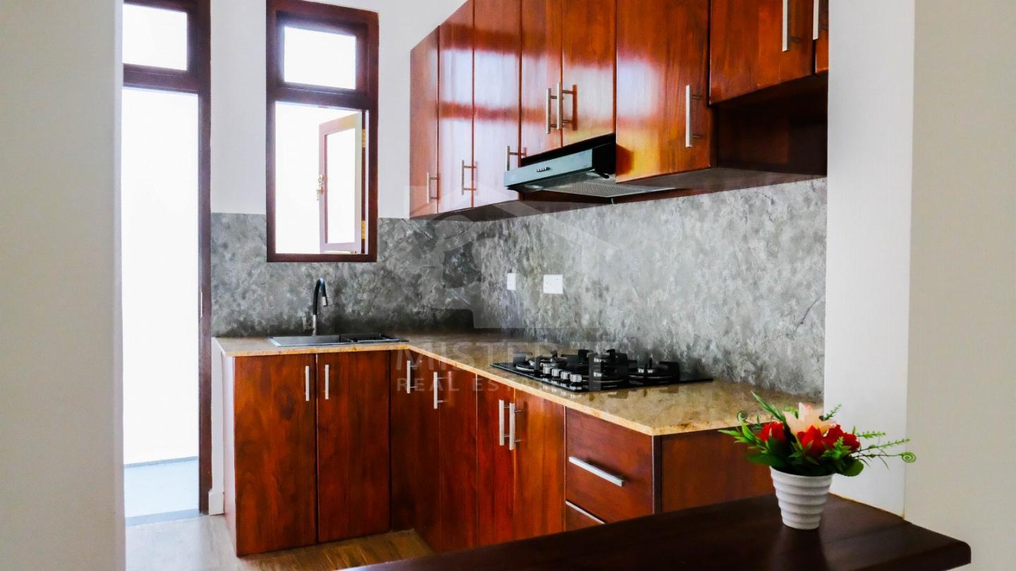 House for Sale in Kahathuduwa- image 6