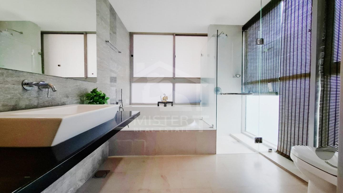 Apartment For Sale at The Emperor, Colombo 03- image 7