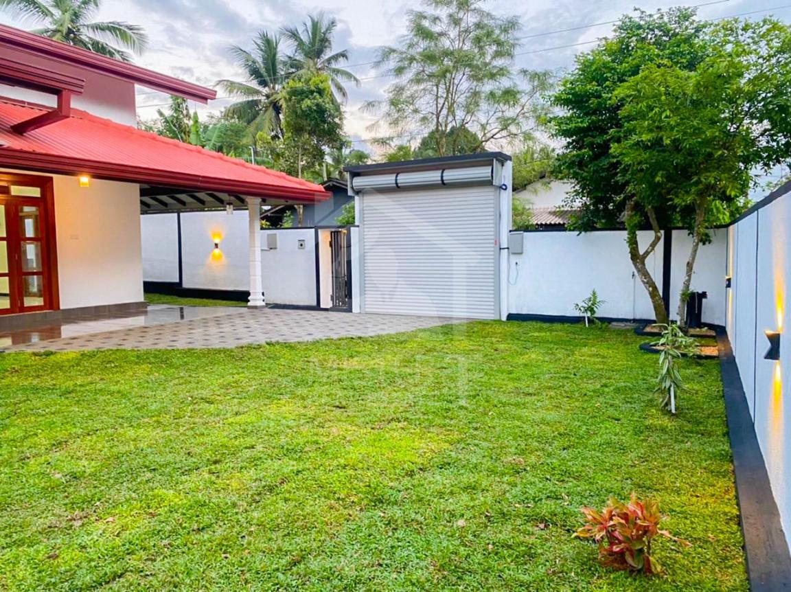 House For Sale in Athurugiriya- image 8