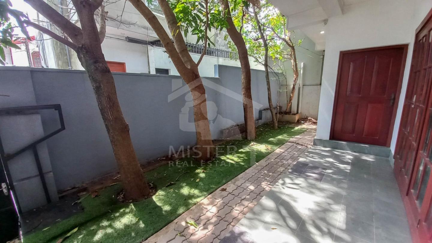 House for Sale in Nugegoda- image 9