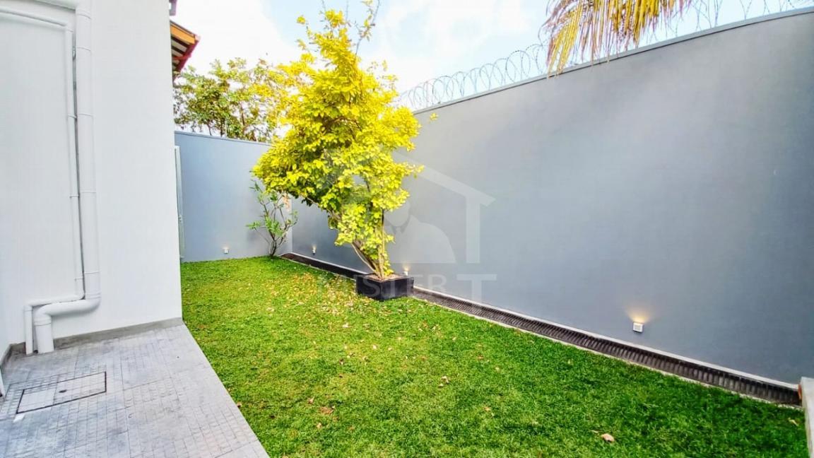 House for Sale in Hokandara- image 9