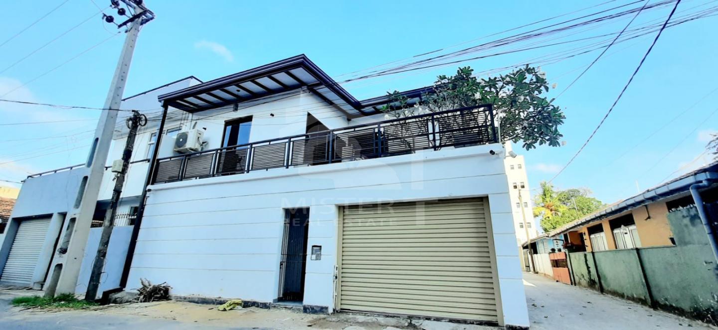 House for Sale in Mount Lavinia- image 1