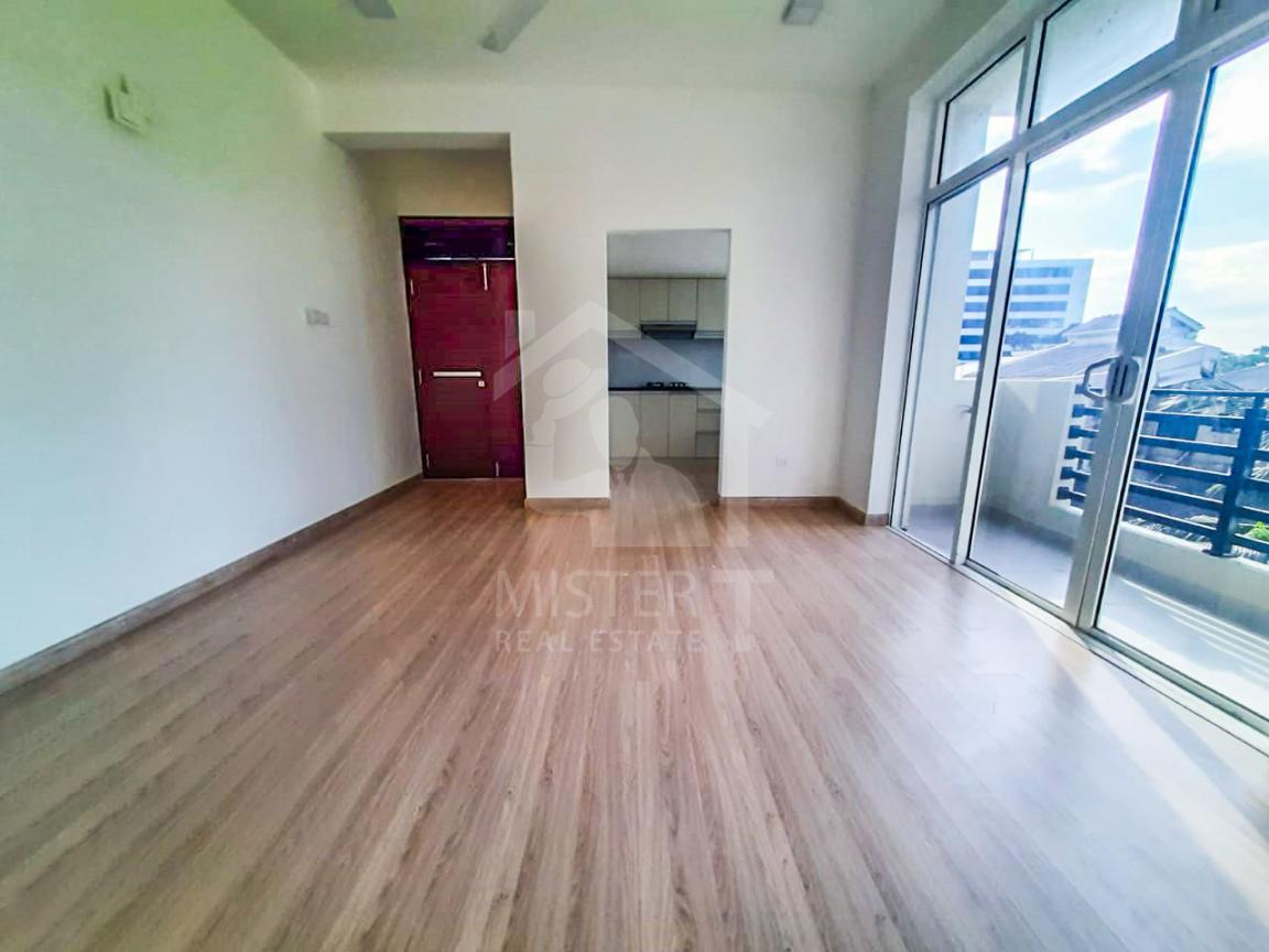 Apartment for Sale at Span Tower 29- image 1