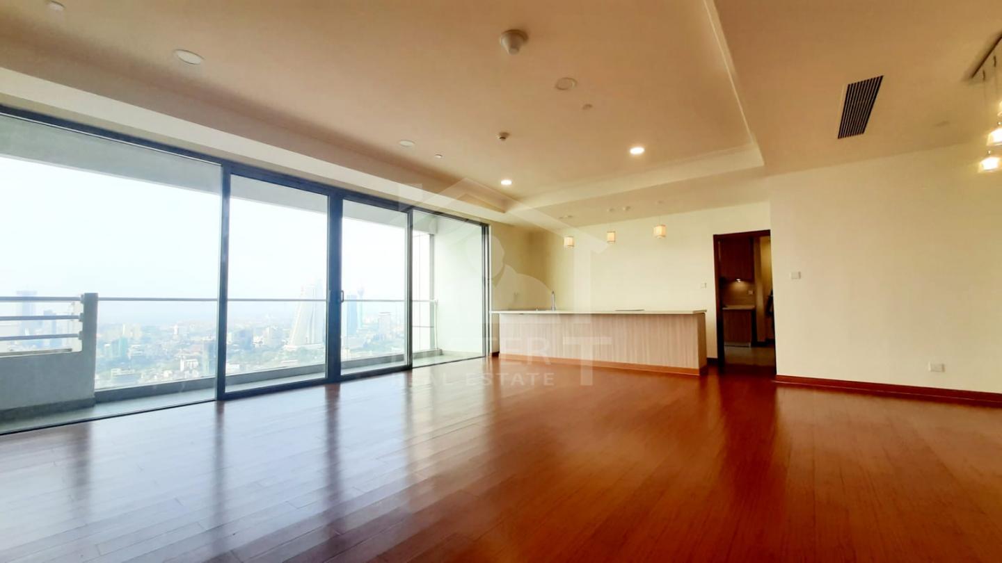 Apartment for Sale in Astoria - image 1