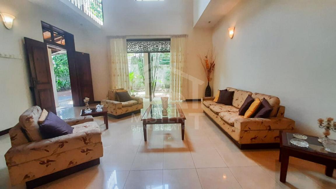 House for Sale in Ethul Kotte - image 1