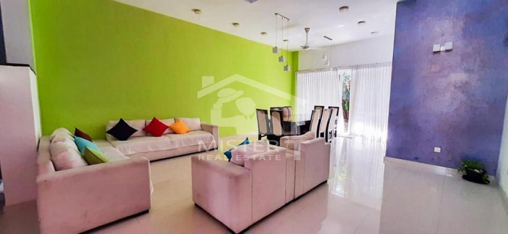 House for Sale in Boralesgamuwa - image 1