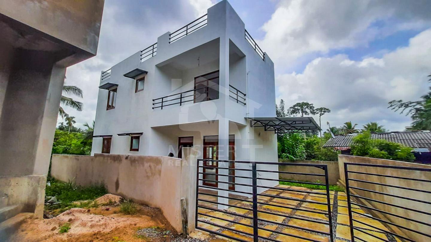 House for Sale in Kottawa- image 1