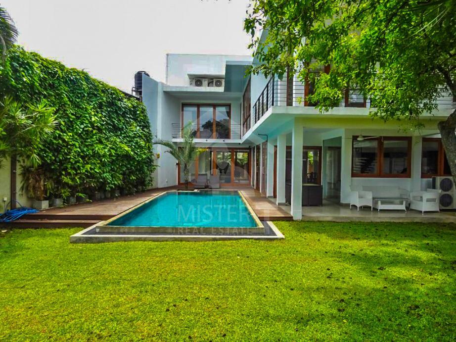 House for Sale in Battaramulla - image 1