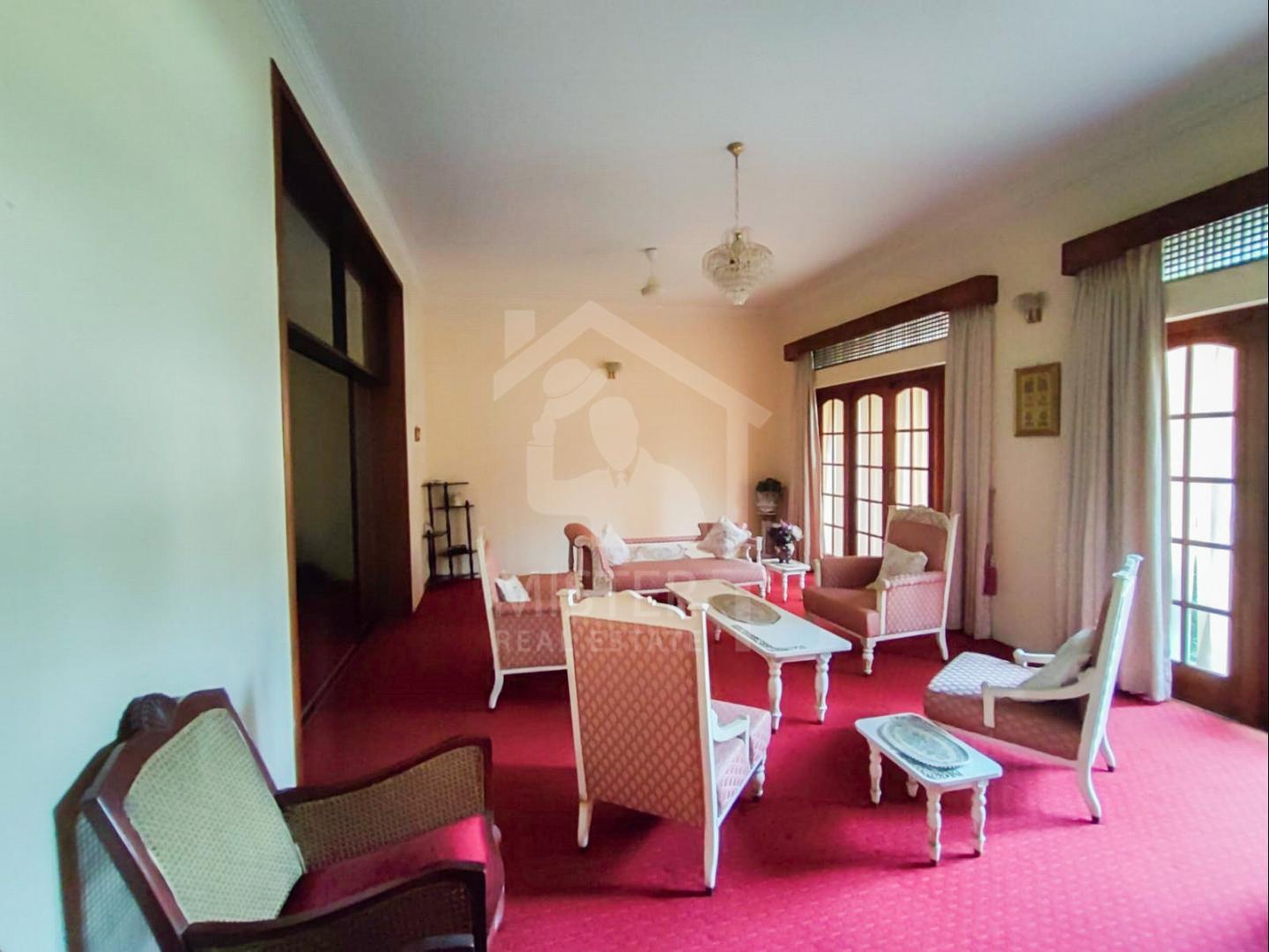 House  for Sale in Colombo 04- image 1