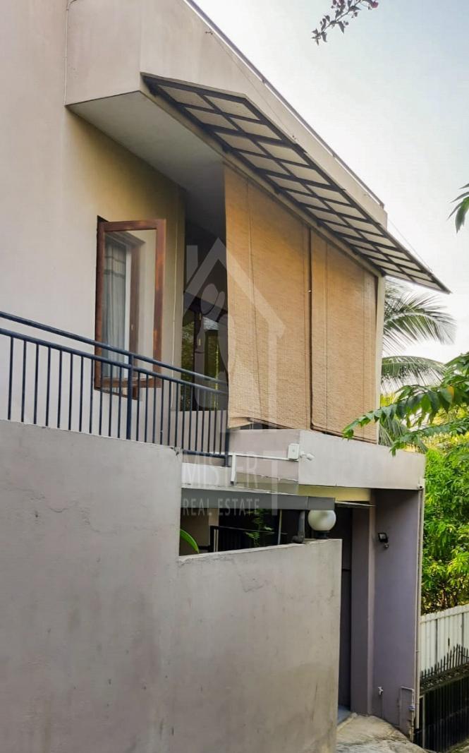 House for Sale in Battaramulla - image 1