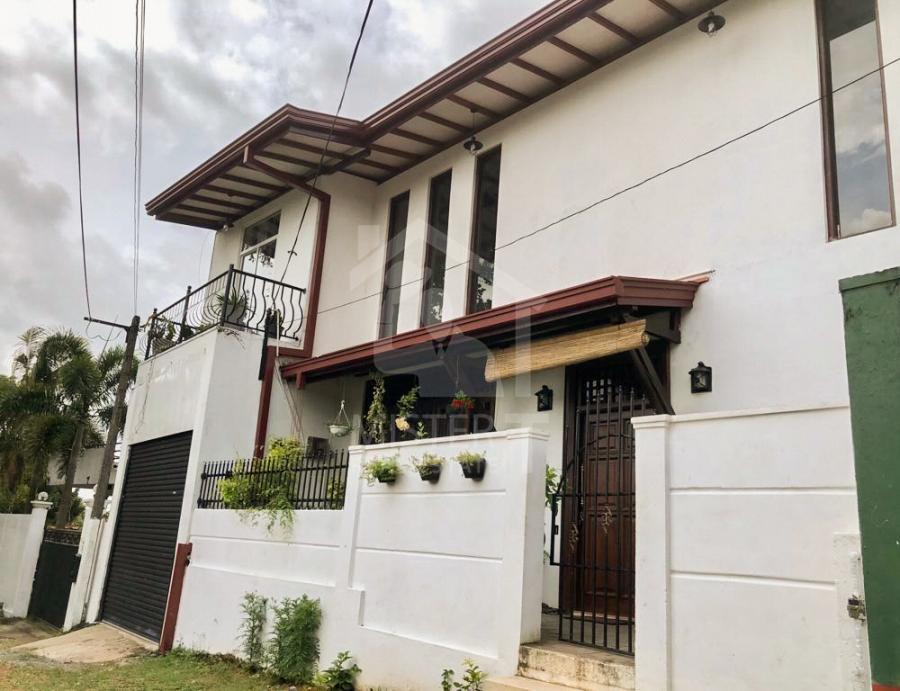 House for Sale in Malabe - image 1