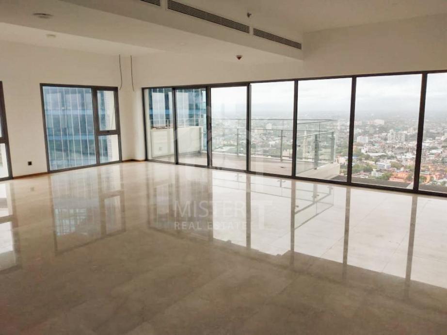 Apartment for Sale at Altair - image 1