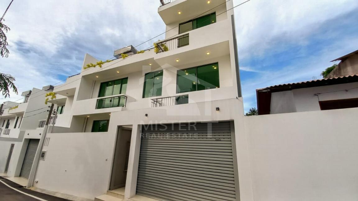 House for Sale in Malabe - image 1