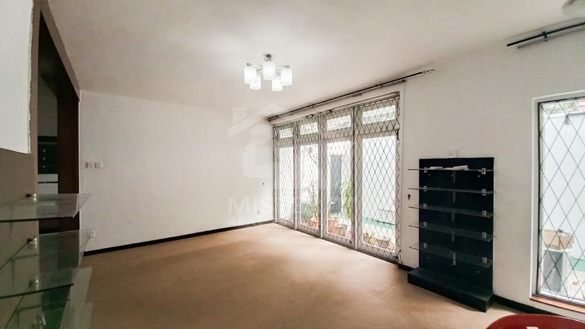 House for Sale in Ethul Kotte - image 1