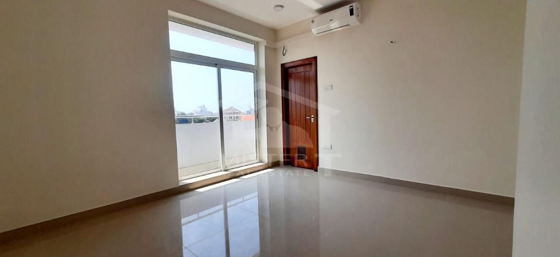  Apartment for Sale at Superior Homes- image 2