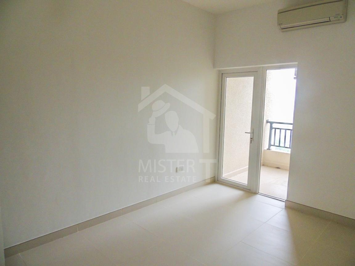 Apartment for Rent at Fairway Residencies- image 2