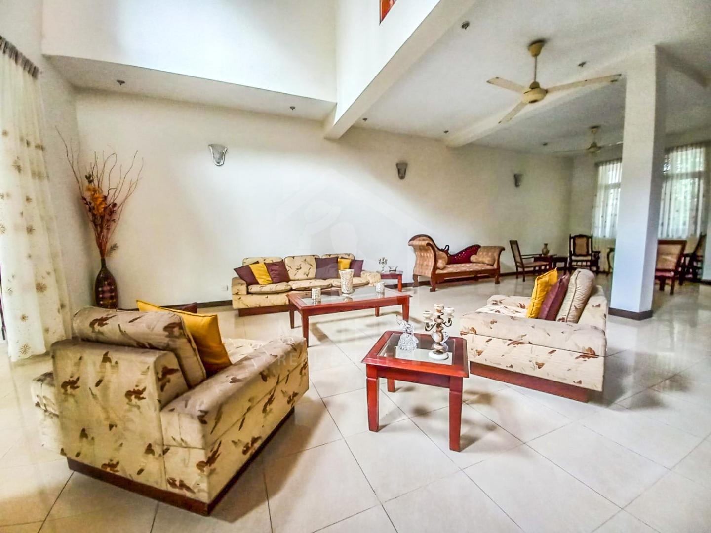 House for Sale in Ethul Kotte- image 2