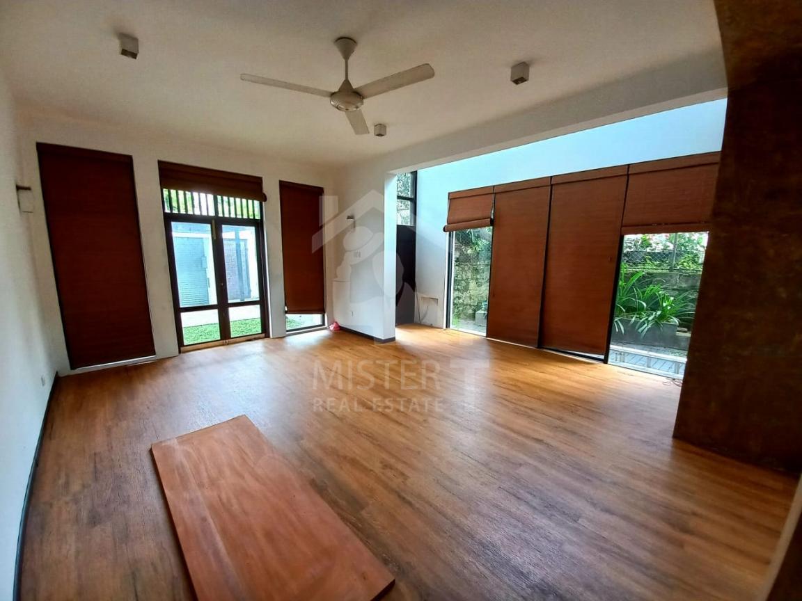 House for Sale in Rajagiriya - image 2