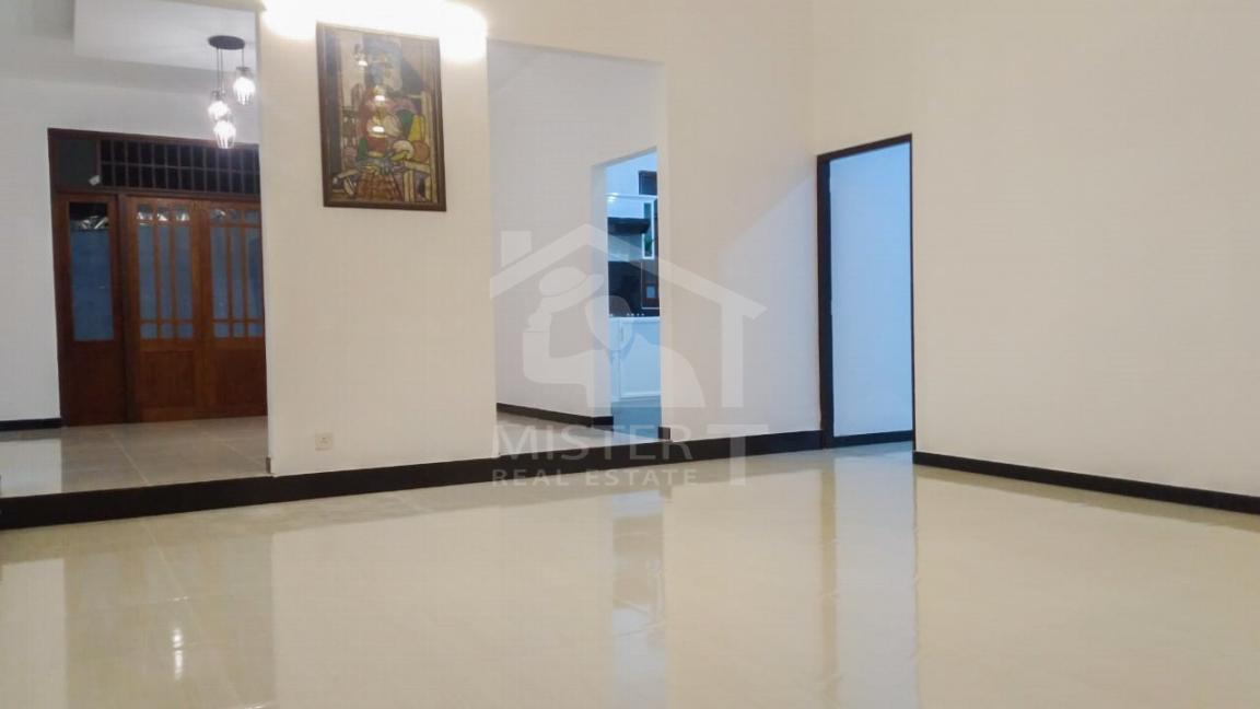 House for Sale in Piliyandala - image 2