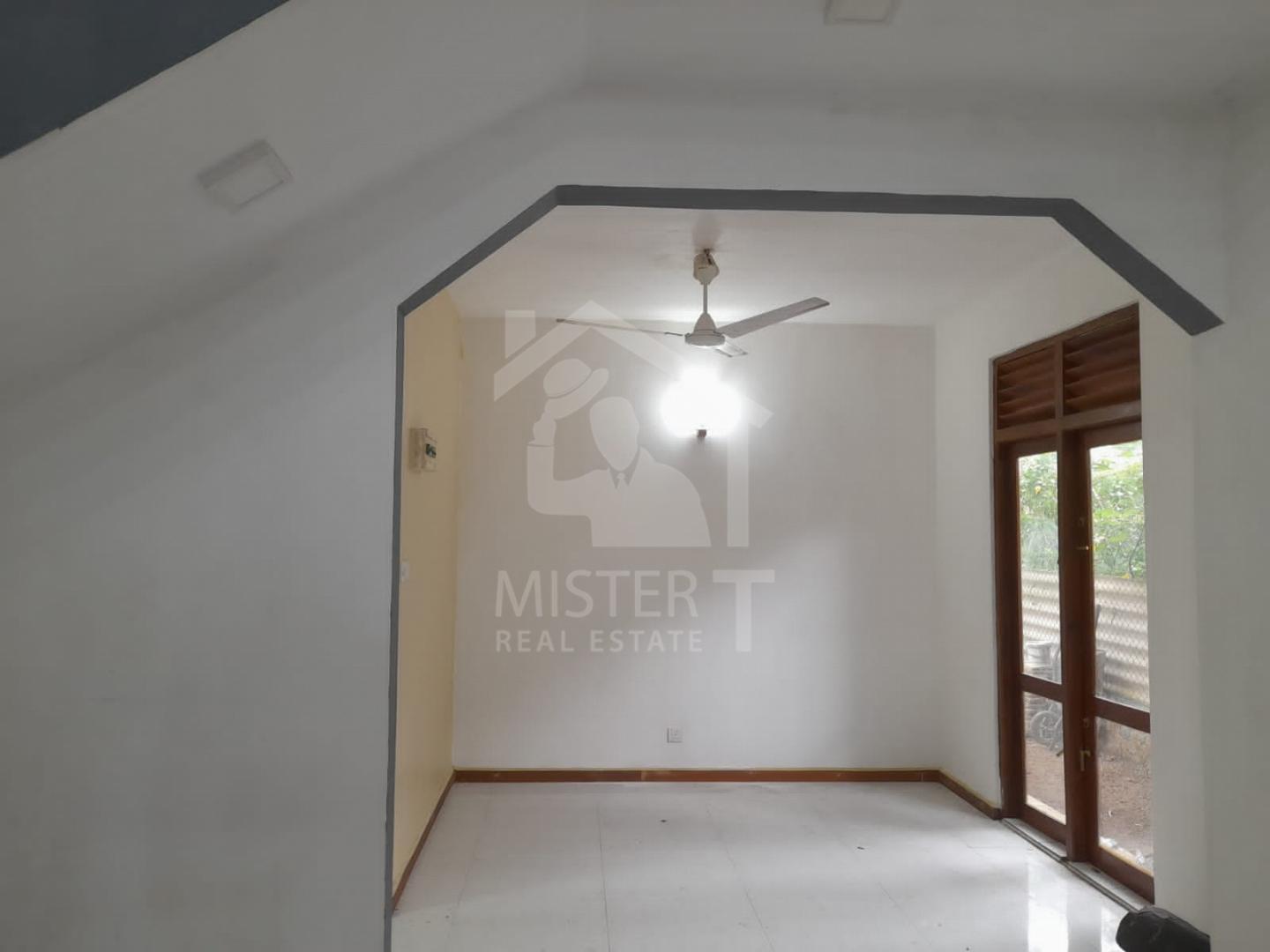 House for Sale in Pannipitiya - image 2