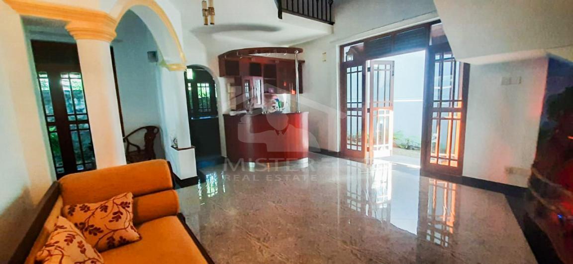 House for Sale in Pita Kotte - image 2