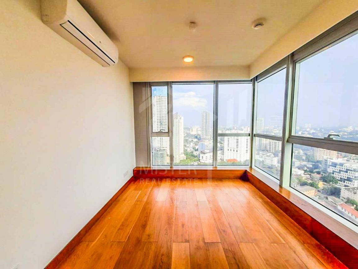 Apartment for Sale at Colombo City Centre- image 3