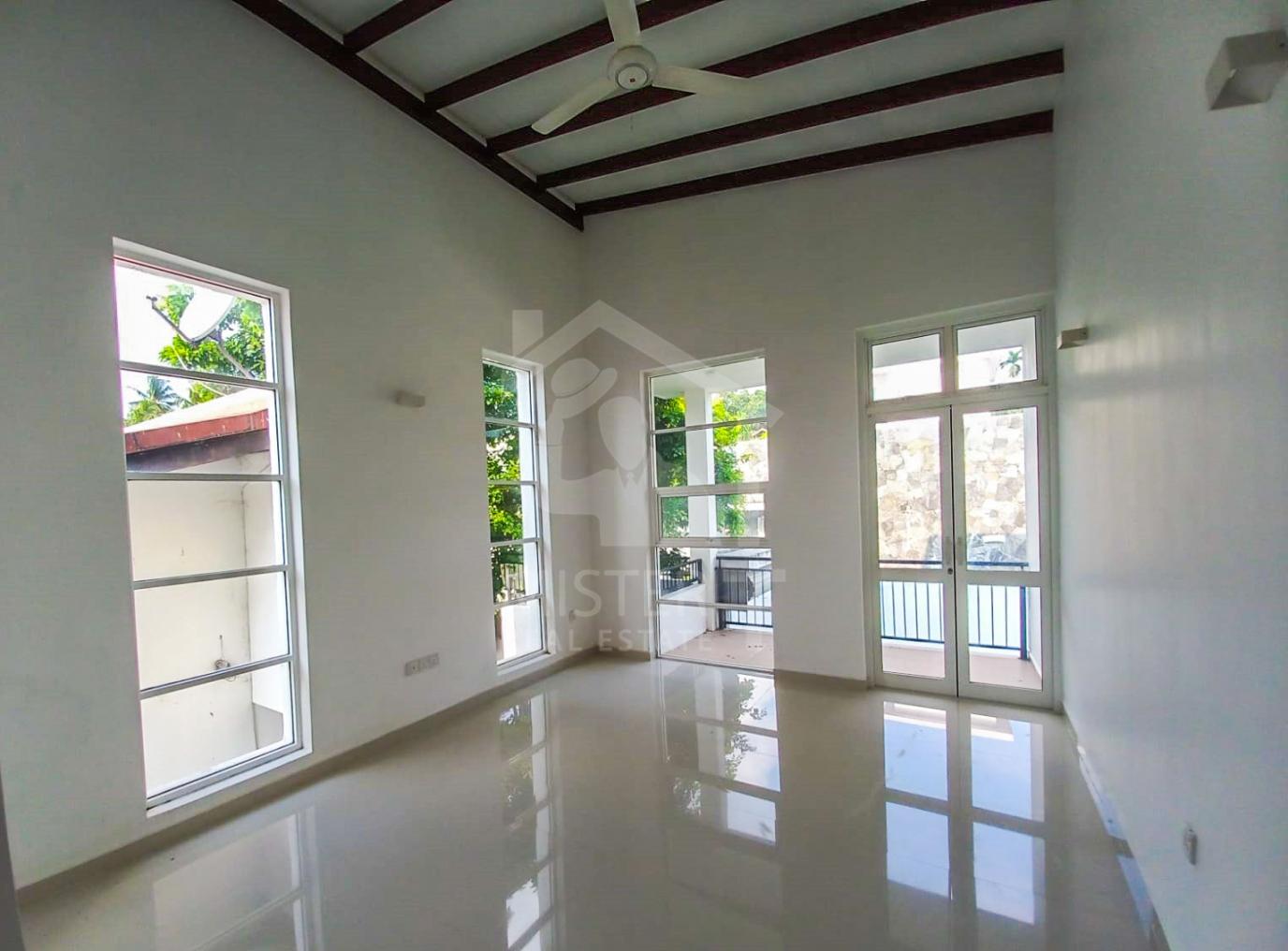 House for Sale in Piliyandala - image 3