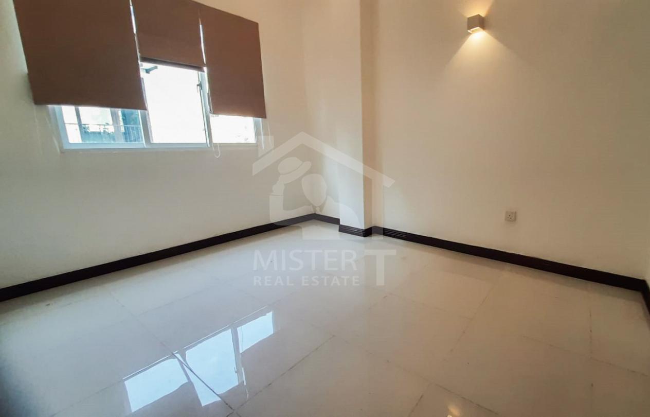 Apartment for Sale at Elegant 16- image 3