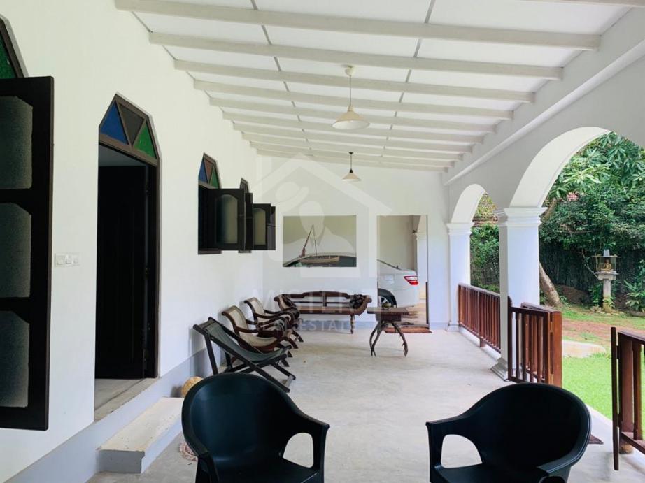 House for Sale in Ahangama- image 3