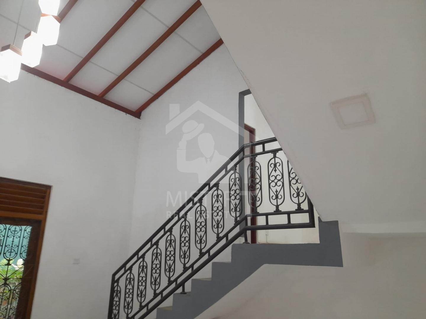 House for Sale in Pannipitiya - image 3