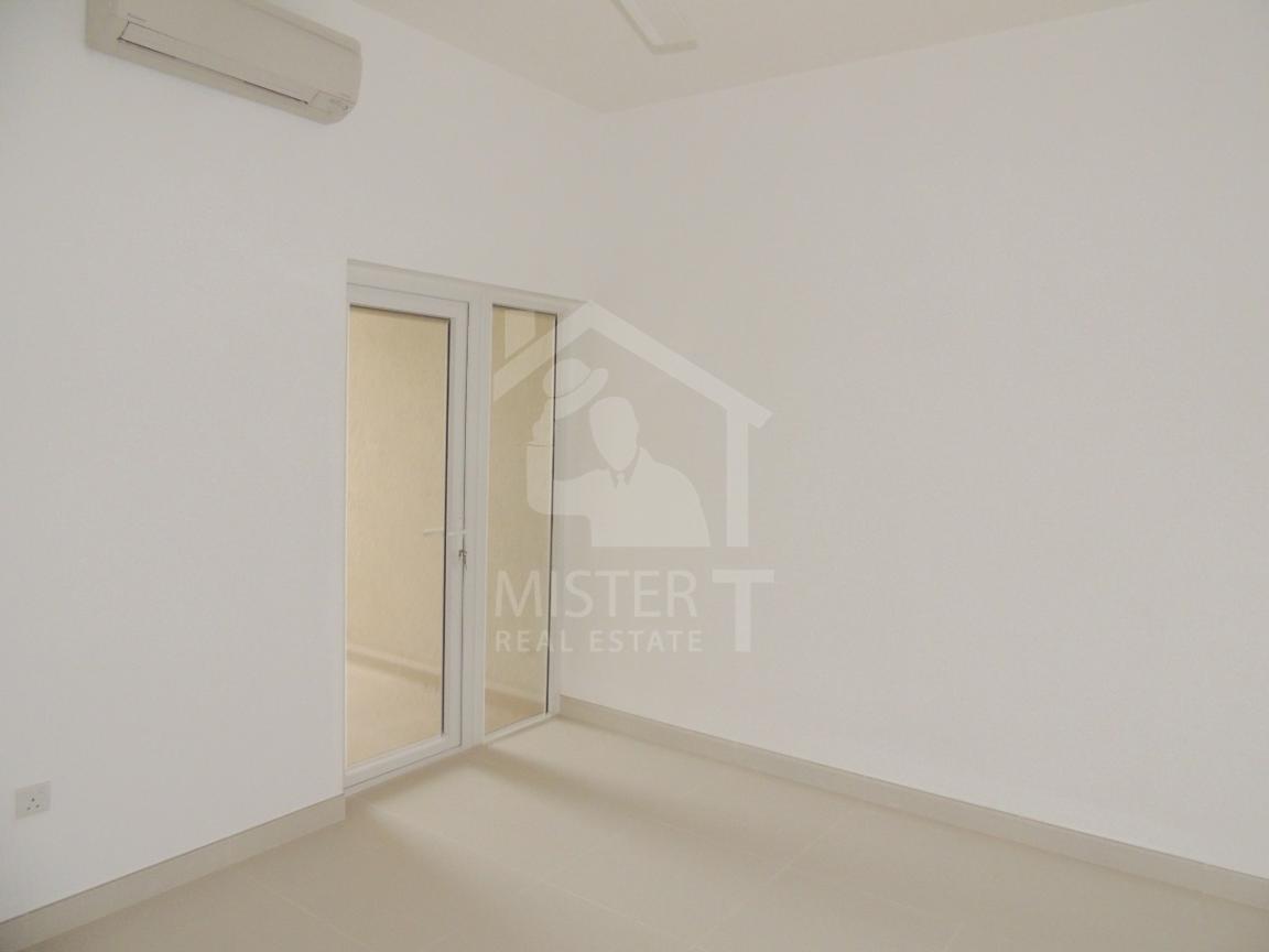 Apartment for Rent at Fairway Residencies- image 4