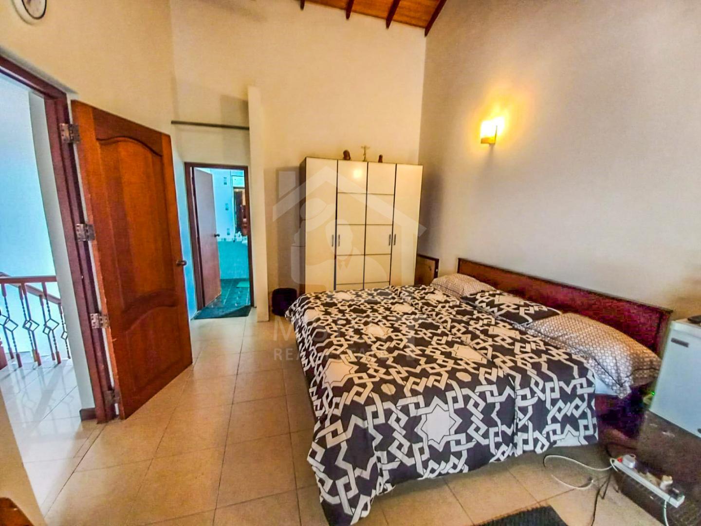 House for Sale in Ethul Kotte- image 4