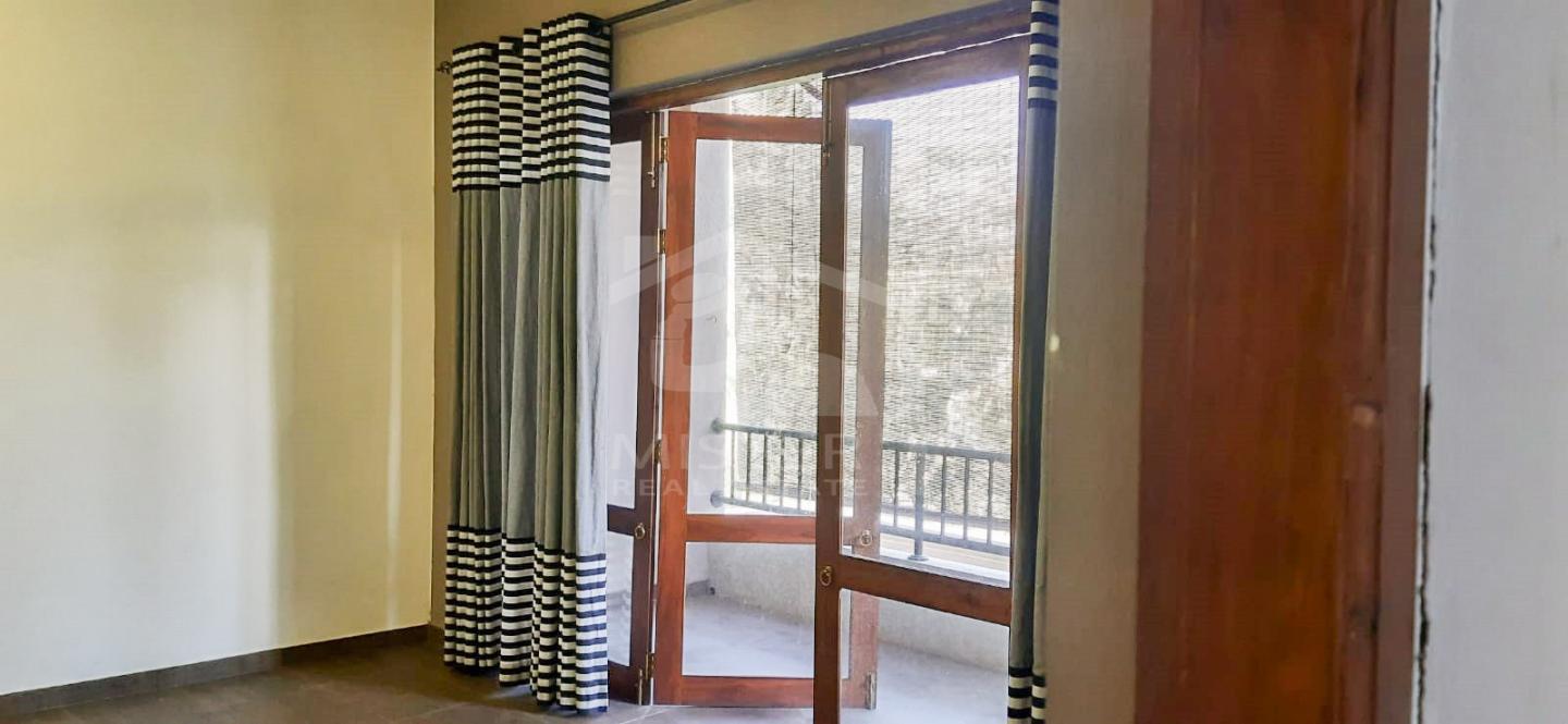 House for Sale in Battaramulla - image 4