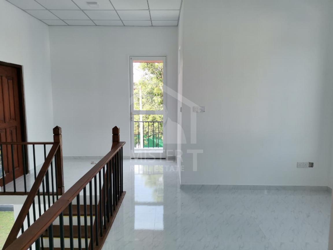 House for Sale in Ragama- image 4